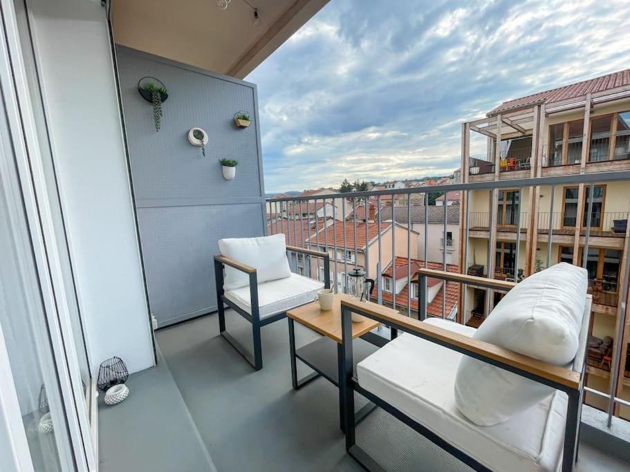 Le Lagon Bleu - Appt Wifi Parking Balcon Le Puy-en-Velay Eksteriør bilde